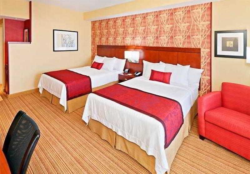 คอร์ตยาร์ด ทัลซ่า วูดแลนด์ฮิลส์ Hotel ทัลซา ภายนอก รูปภาพ