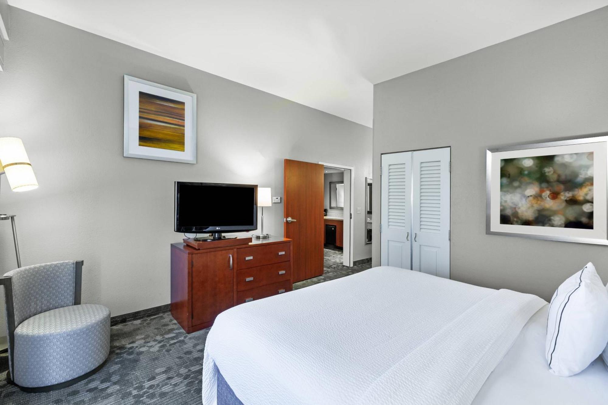 คอร์ตยาร์ด ทัลซ่า วูดแลนด์ฮิลส์ Hotel ทัลซา ภายนอก รูปภาพ