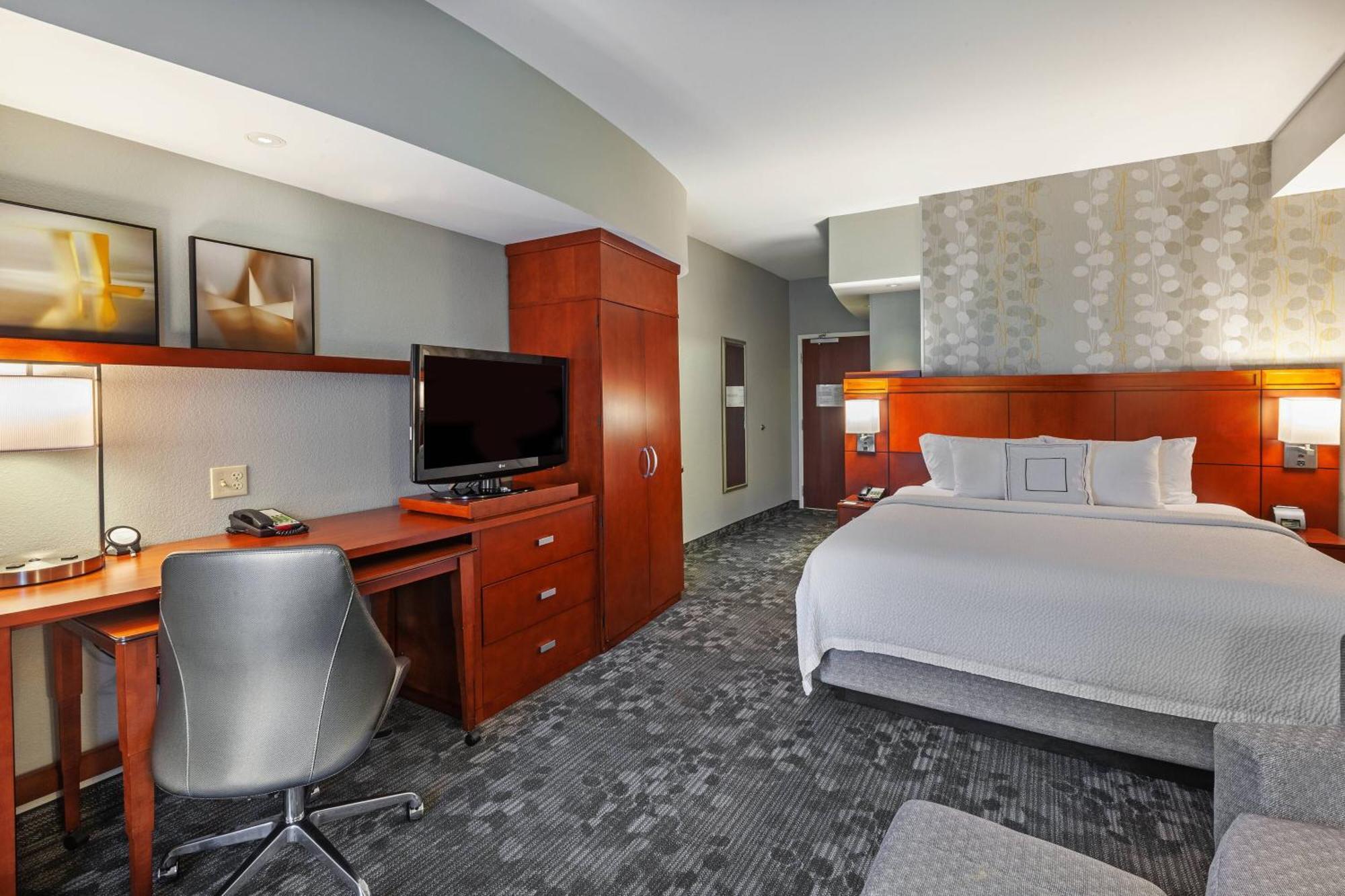 คอร์ตยาร์ด ทัลซ่า วูดแลนด์ฮิลส์ Hotel ทัลซา ภายนอก รูปภาพ
