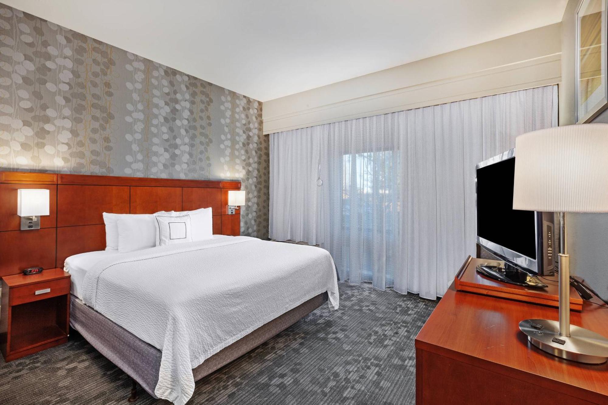 คอร์ตยาร์ด ทัลซ่า วูดแลนด์ฮิลส์ Hotel ทัลซา ภายนอก รูปภาพ