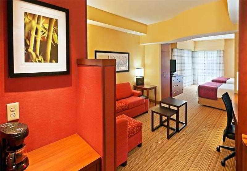 คอร์ตยาร์ด ทัลซ่า วูดแลนด์ฮิลส์ Hotel ทัลซา ภายนอก รูปภาพ
