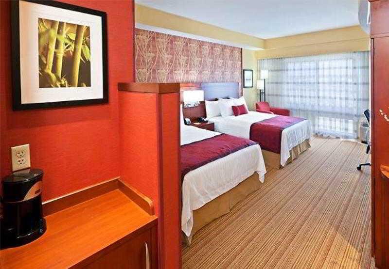 คอร์ตยาร์ด ทัลซ่า วูดแลนด์ฮิลส์ Hotel ทัลซา ภายนอก รูปภาพ
